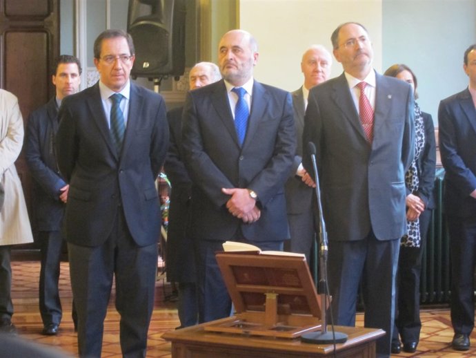 Los tres miembros de la Sindicatura de Cuentas en el acto de toma de posesión.