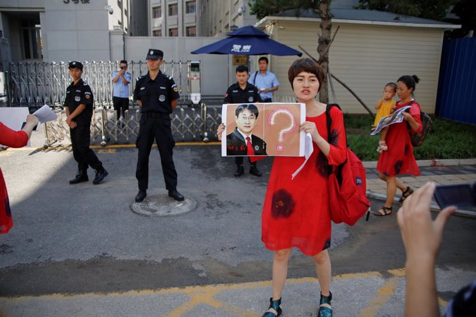 Li Wenzu, la mujer de Wang Quanzhang, abogado chino detenido desde 2015
