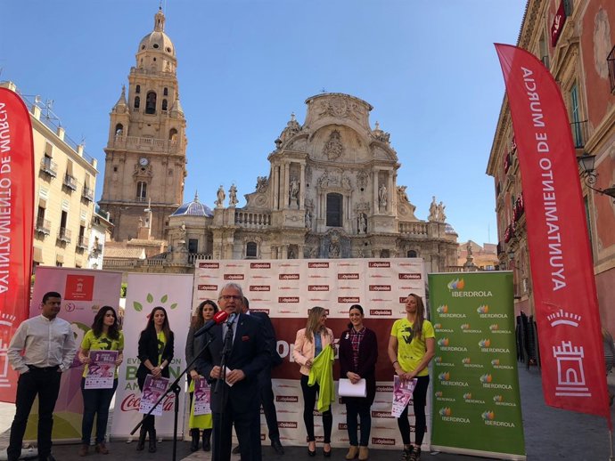 Presentación de la III Carrera de la Mujer de Murcia