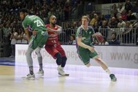 Unicaja busca un adiós dulce en la cancha del campeón