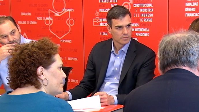 El secretario general del PSOE, Pedro Sánchez, en una reunión