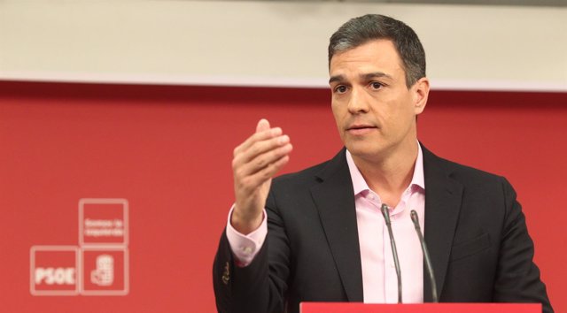 Rueda de prensa del líder del PSOE, Pedro Sánchez, en la sede del partido