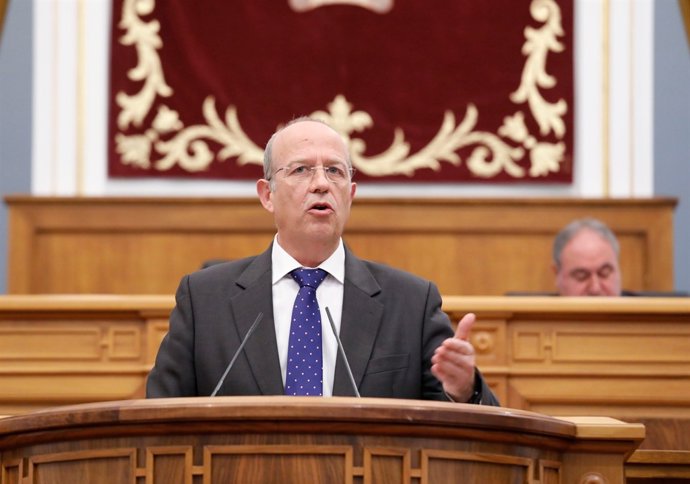 José Manuel Tortosa en el pleno de las Cortes