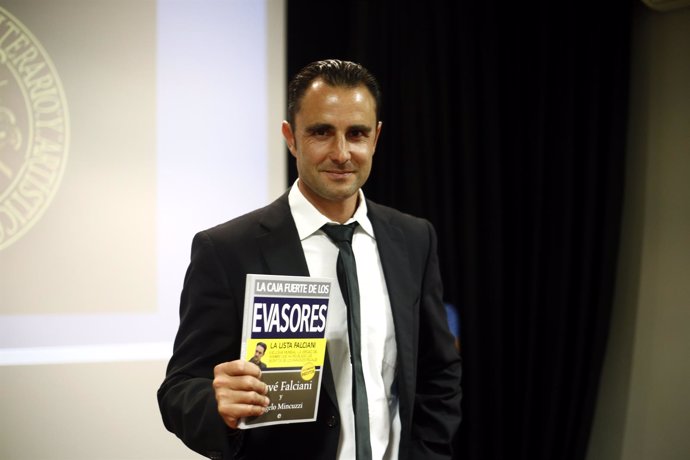 Hervé Falciani presenta su libro La caja fuerte de los evasores