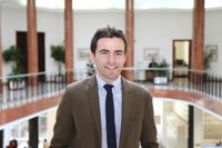 Casares pide a Igual que "escuche" a vecinos y Parlamento y "pare los diques"