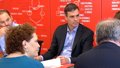 Pedro Sánchez pide a Rajoy que apoye su iniciativa para mejorar las condiciones de trabajo de Las Kellys