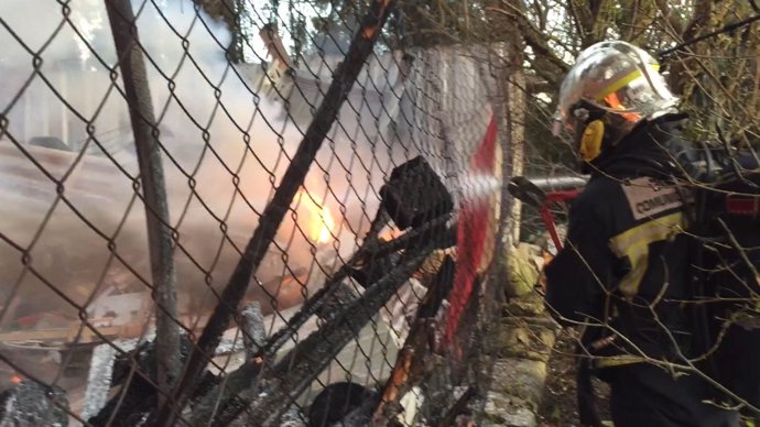 Incendio de ocho infraviviendas en Pinto