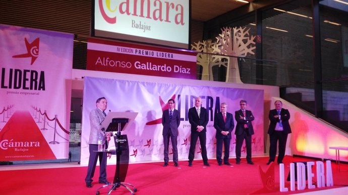 Alfonso Gallardo recibe el IV Premio Lidera
