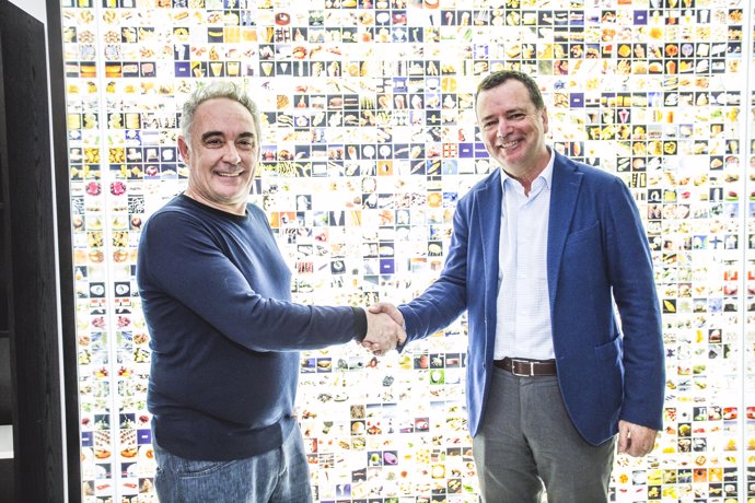 Ferran Adrià i Josep Tejedo signen un acord de col·laboració