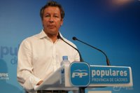 Floriano aboga por que en el caso Cifuentes "quienes tengan que responder respondan, y eso incluye a todo el mundo"