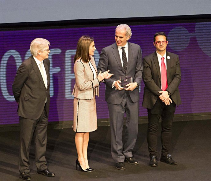 Pie De Foto, Audio (Ruiz Escudero) Y Fotos: La Comunidad Recibe El Premio Al Mej