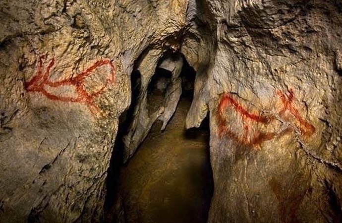 Cueva de Covalanas