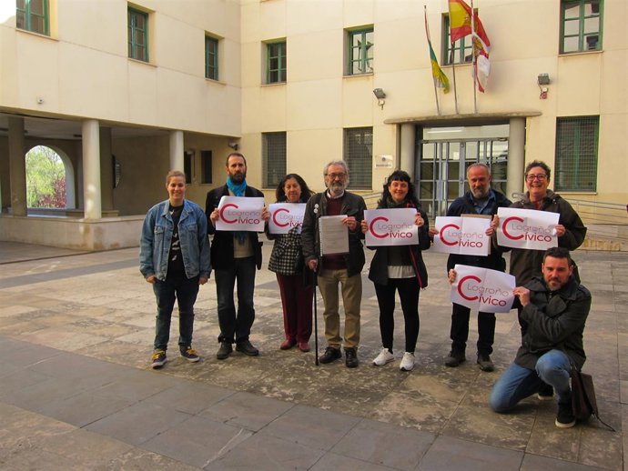                          Logroño Cívico Frente A La Comisaría      