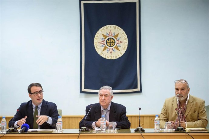 Fernando Giménez, nuevo diputado provincial, ha inaugurado las jornadas.