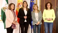 Susana Díaz urge al Gobierno a cumplir el Pacto contra la violencia de género: "No caben medias tintas"