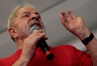 Lula anuncia que no se entregará para entrar en prisión y empezar a cumplir condena