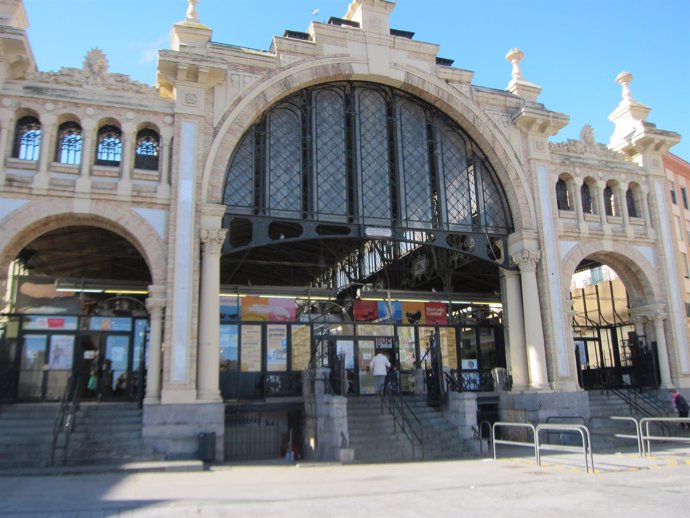 Mercado Central frontal, fachada, entrada principal
