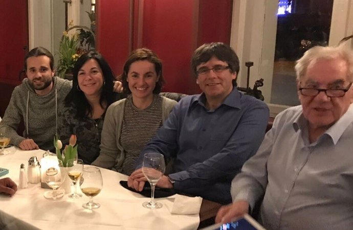 Diputats d'ERC reunits amb  Carles Puigdemont a Berlín