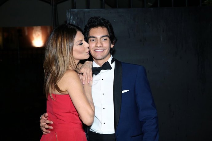 IVONNE REYES Y ALEJANDRO REYES