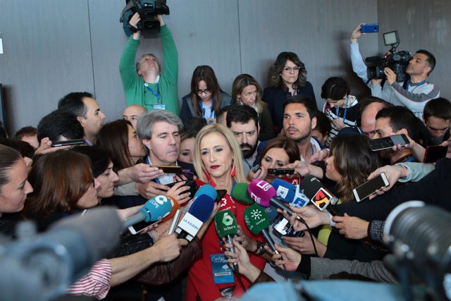 Cristina Cifuentes en la convención del PP en Sevilla