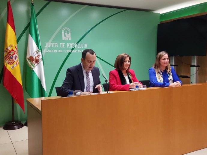 María José Sánchez Rubio con Ruiz Espejo y Elena Ruiz IAM Igualdad consejera