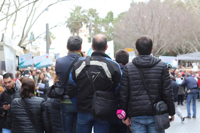 Periodistas, prensa, profesión, periodismo, recurso