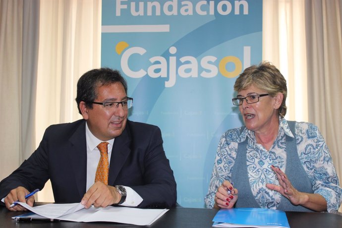 Acuerdo entre la Fundación Cajasol y el CB Conquero de Huelva. 