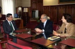 Pedro Sanjurjo, Luis Fernández-Vega y Teresa Sanjurjo