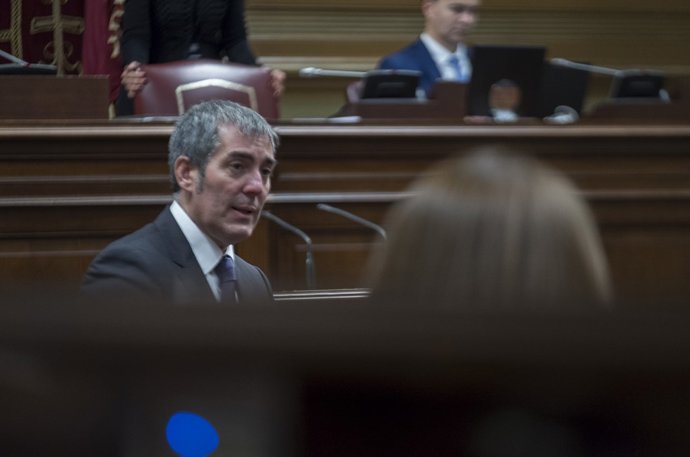 Fernando Clavijo interviene en el Pleno del Parlamento de Canarias