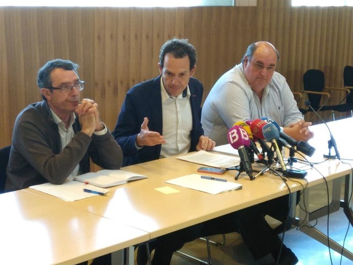 El conseller Marc Pons en la Comisión de intrusismo y el consejo de transportes