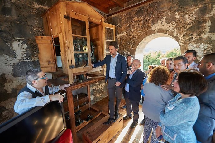 Nota De Prensa Y Fotografías: Icod Iglesia