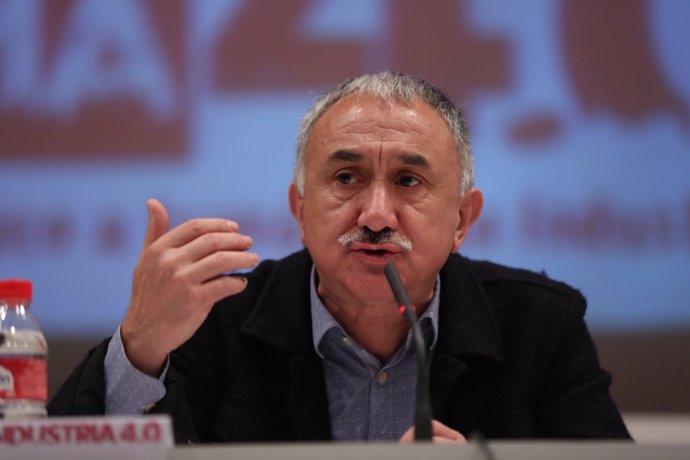 El secretario general de UGT, Pepe Álvarez, interviene en una jornada