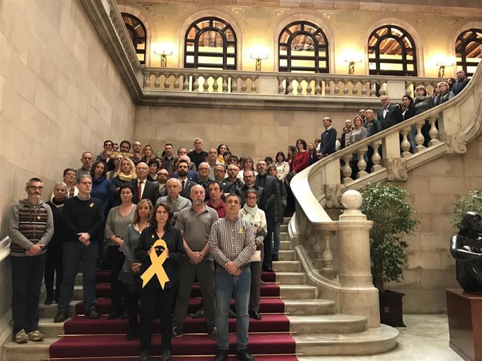 El Parlament hace 10 minutos de silencio para pedir la liberación de Forcadell