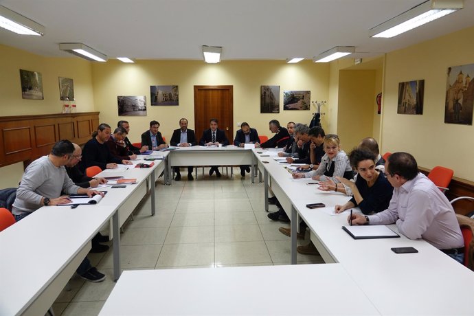 Reunión de los bomberos con el Ayuntamiento de Málaga 