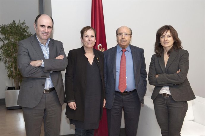 Manu Ayerdi, Uxue Barkos, Manuel Torres y Yolanda Torres.