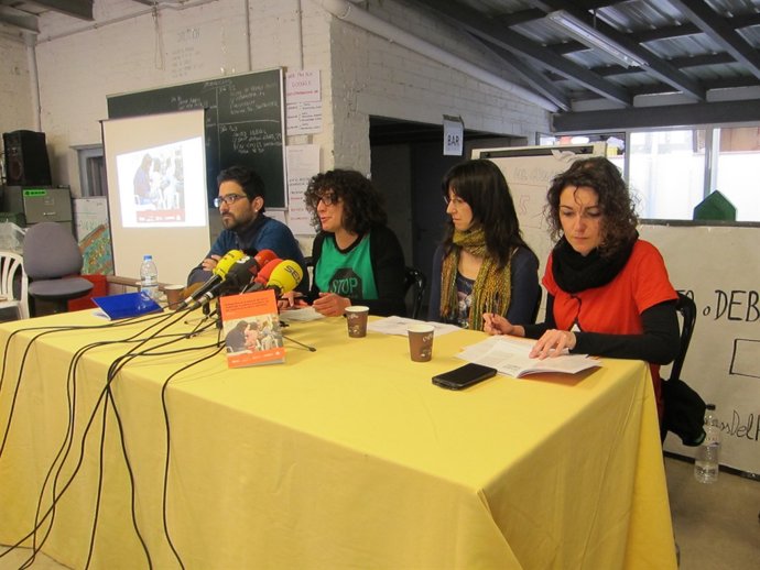 Domingo (Desc), Delgado (PAH), Novoa (Agencia Salut Pública) i Campuzano (APE)