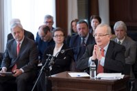 El juez de los ERE cuestiona a Fernández por las "contradicciones" entre su declaración ante Alaya y en el juicio