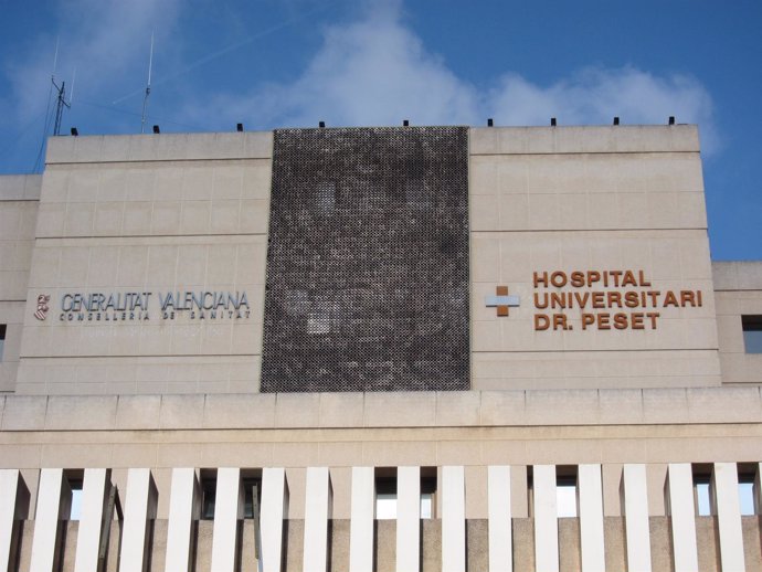 Hospital Peset De Valencia en imagen de archivo
