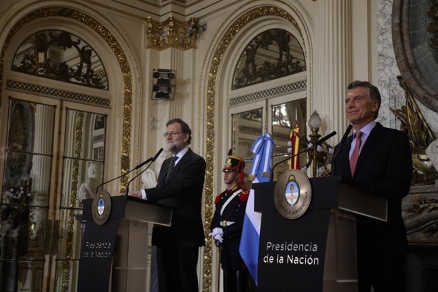 Mariano Rajoy y Mauricio Macri ofrecen una rueda de prensa en Argentina 