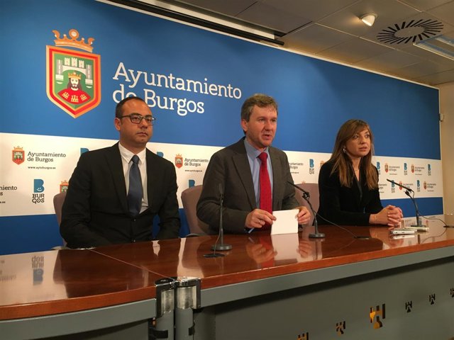 Jorge Fernández, Javier Lacalle y Carolina Blasco, 11-4-18