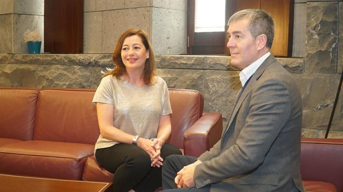 Francina Armengol  y Fernando Clavijo reunidos en Canarias