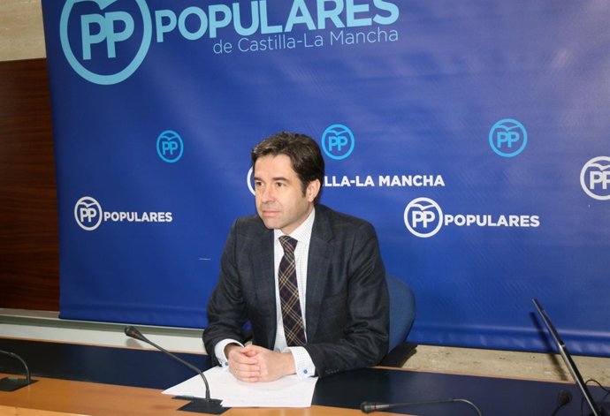 Gpp Clm (Cortes De Voz Y Fotografía) Rueda De Prensa De Lorenzo Robisco