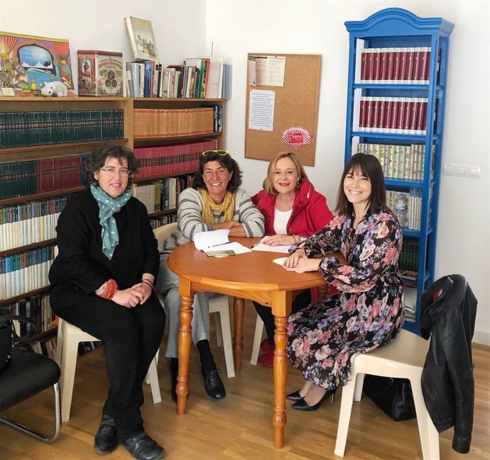 Visita de mariví romero PP parlamentaria con ruth sarabia y alicia cueto asima