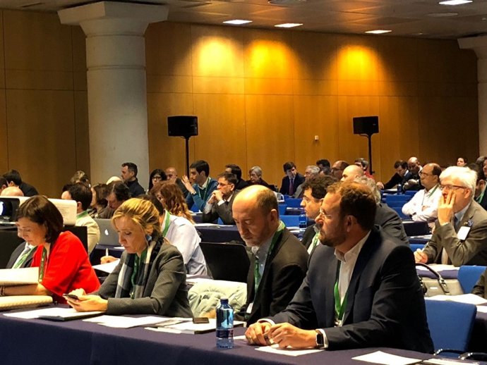 Guillén asiste a la VII edición del Smart Energy Congress 