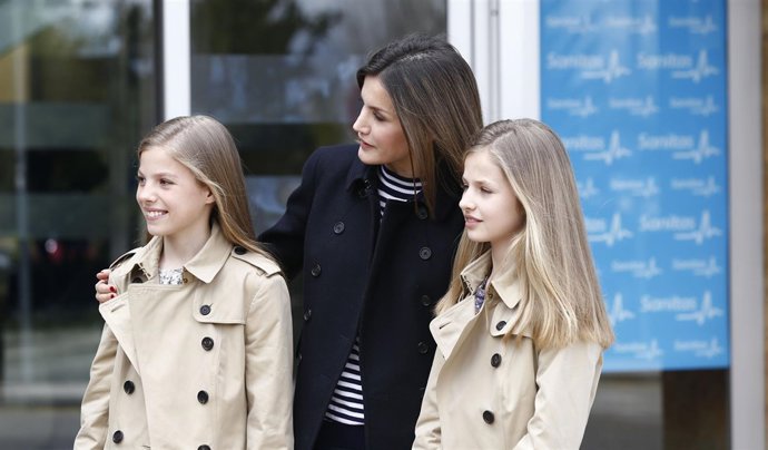 REINA LETIZIA CON SUS HIJAS LEONOR Y SOFÍA