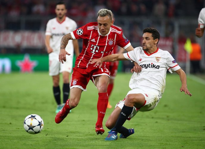 Jesús Navas en el Bayern-Sevilla