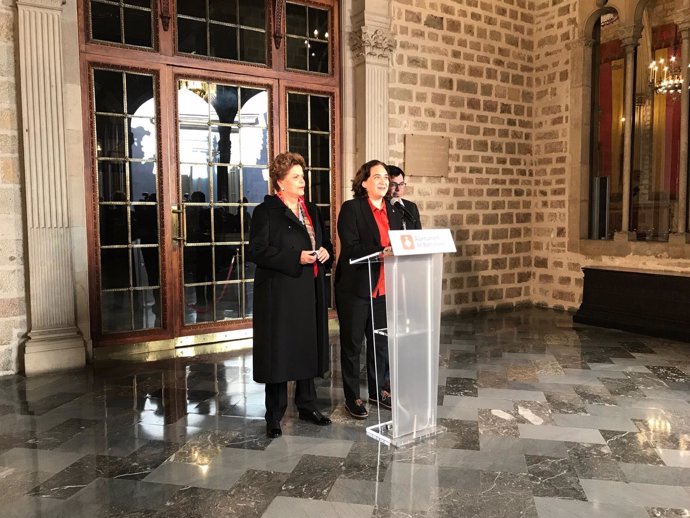 Dilma Rousseff, Ada Colau y Gerardo Pisarello en el Ayuntamiento de Barcelona