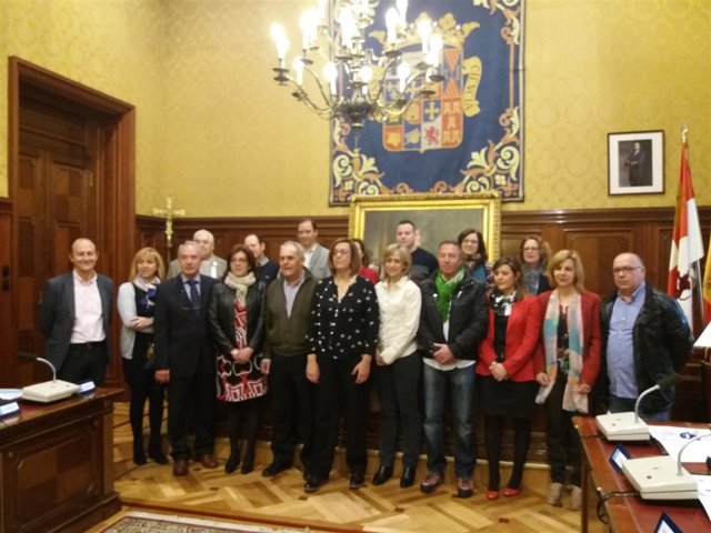 Alcaldes de los 19 ayuntamientos que cuentan con el programa.