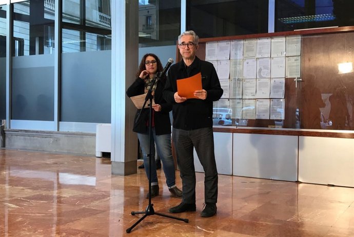 Els regidors de l'Ajuntament de Barcelona Laura Pérez i Josep Maria Montaner