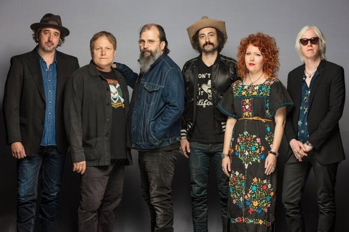 Steve Earle & The Dukes